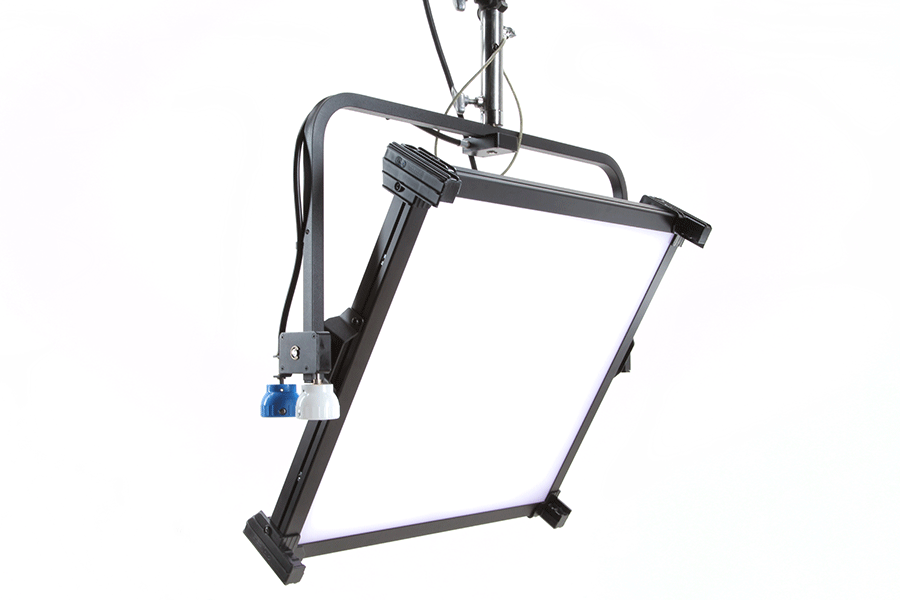 Celeb 450Q LED DMX Pole-Op