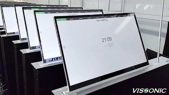 Retractable Screen with Name plate with integrated PC 17.3" image 1